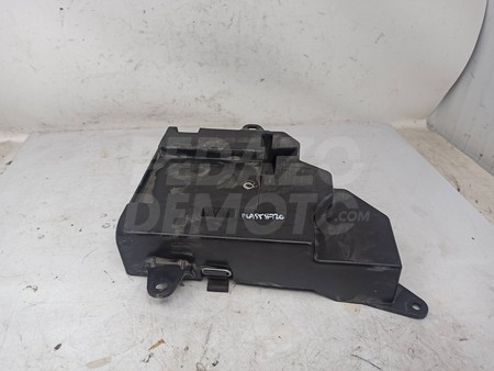 Caja batería Yamaha YBR 125 2010 - 2014