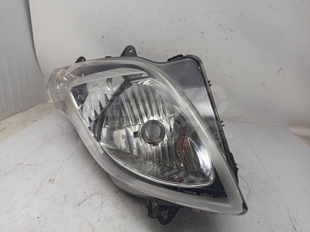 Faro delantero derecho Suzuki Burgman 400 2006 - 2013