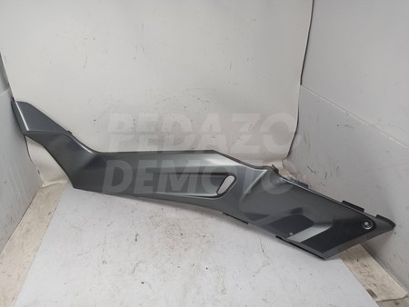 Lateral izquierdo asiento Yamaha X-Max 250 2005 - 2009