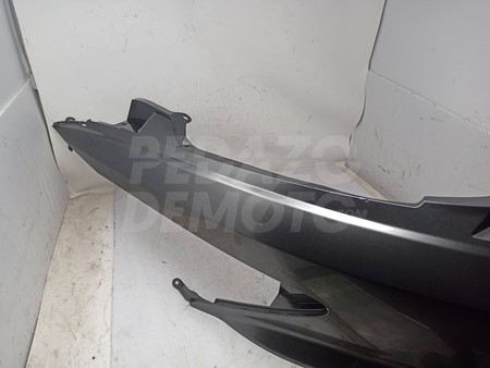 Lateral trasero izquierdo Suzuki Burgman 200 2007 - 2015