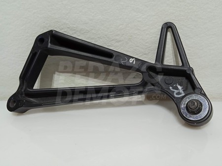 Soporte estribera trasera derecha Yamaha MT-03 660 2009 - 2011