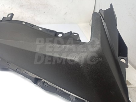 Suelo derecho Yamaha X-Max 125 2018 - 2021