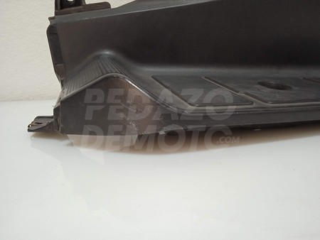 Suelo trasero izquierdo Suzuki Burgman 200 2007 - 2015