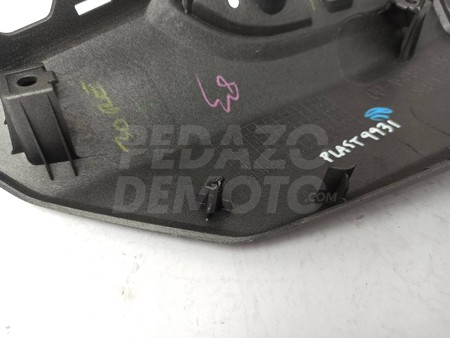 Tapa anagrama frontal derecha Yamaha N-Max 125 2017 - 2020