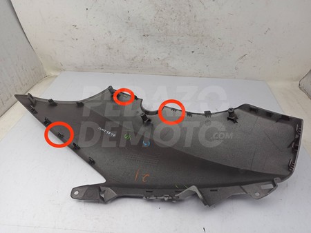 Tapa delantera izquierda Yamaha X-Max 125 2018 - 2021