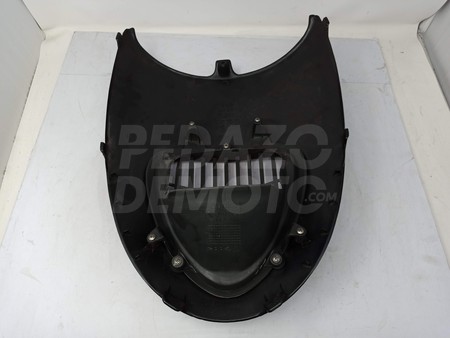 Tapa frontal central Aprilia Gulliver 50