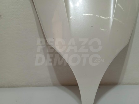 Tapa frontal central Piaggio X7 250