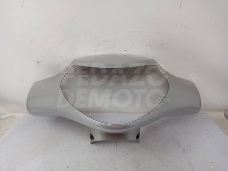 Tapa frontal manillar Honda SH 150 2001 - 2004