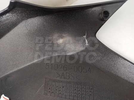 Tapa lateral derecha depósito Kawasaki Z 800 2013 - 2015