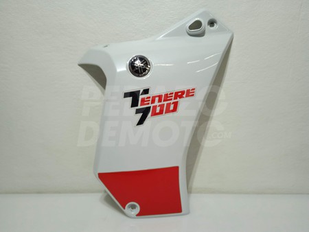 Tapa lateral derecha Yamaha Ténéré 700 2021