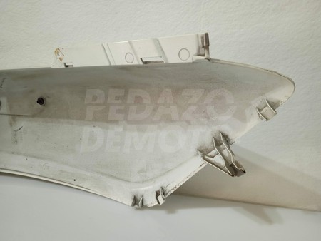 Tapa lateral izquierda trasera Piaggio X7 250