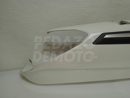 Tapa lateral trasera derecha Piaggio X7 250