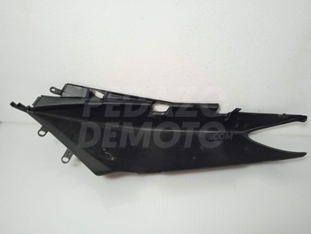 Tapa lateral trasera derecha Yamaha T-Max 500 2004 - 2007