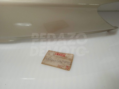 Tapa lateral trasera izquierda Derbi Atlantis H20 50 1998 - 2001