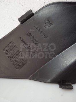 Tapa registro izquierda Piaggio X7 300